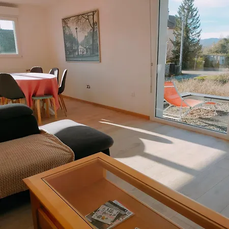 Maison Avec Acces Piscine Partagee