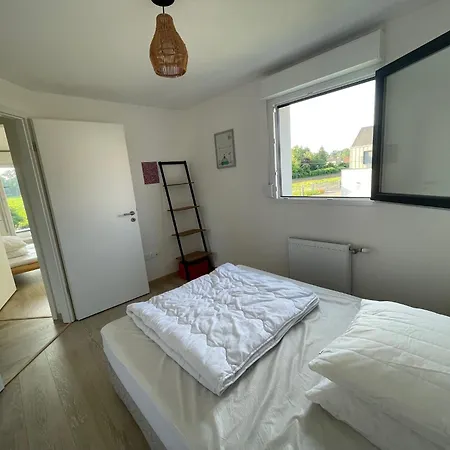 Maison Avec Acces Piscine Partagee